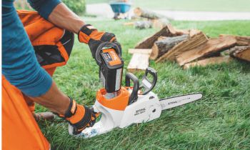 CroppedImage350210-Stihl-BatteryChainSaws-22.jpg