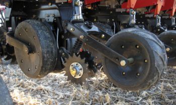 CroppedImage350210-Yetter-6000-013-CaseIh-20.jpg